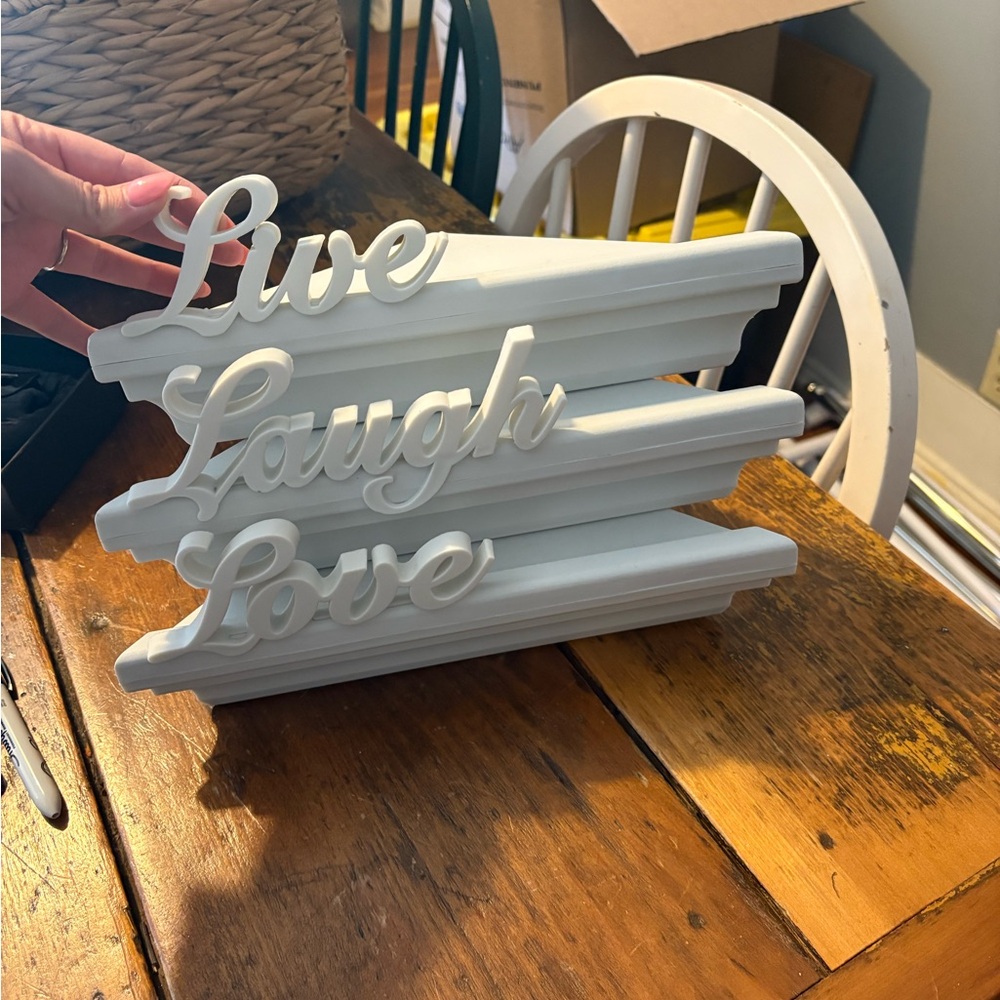 White 'Live Laugh Love' Wall Decor